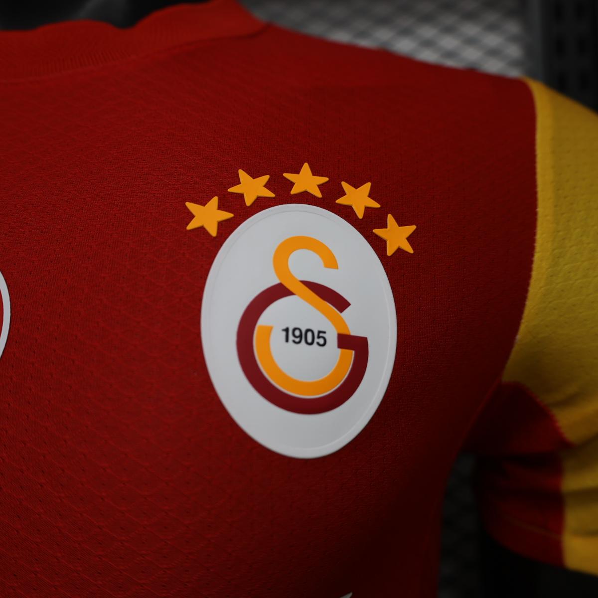 Galatasaray Jersey Home Player Version 26/27