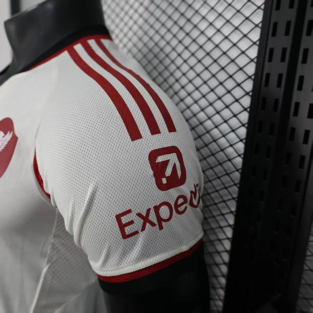 Liverpool EXT Player Version 25/26 - Choppe ton maillot