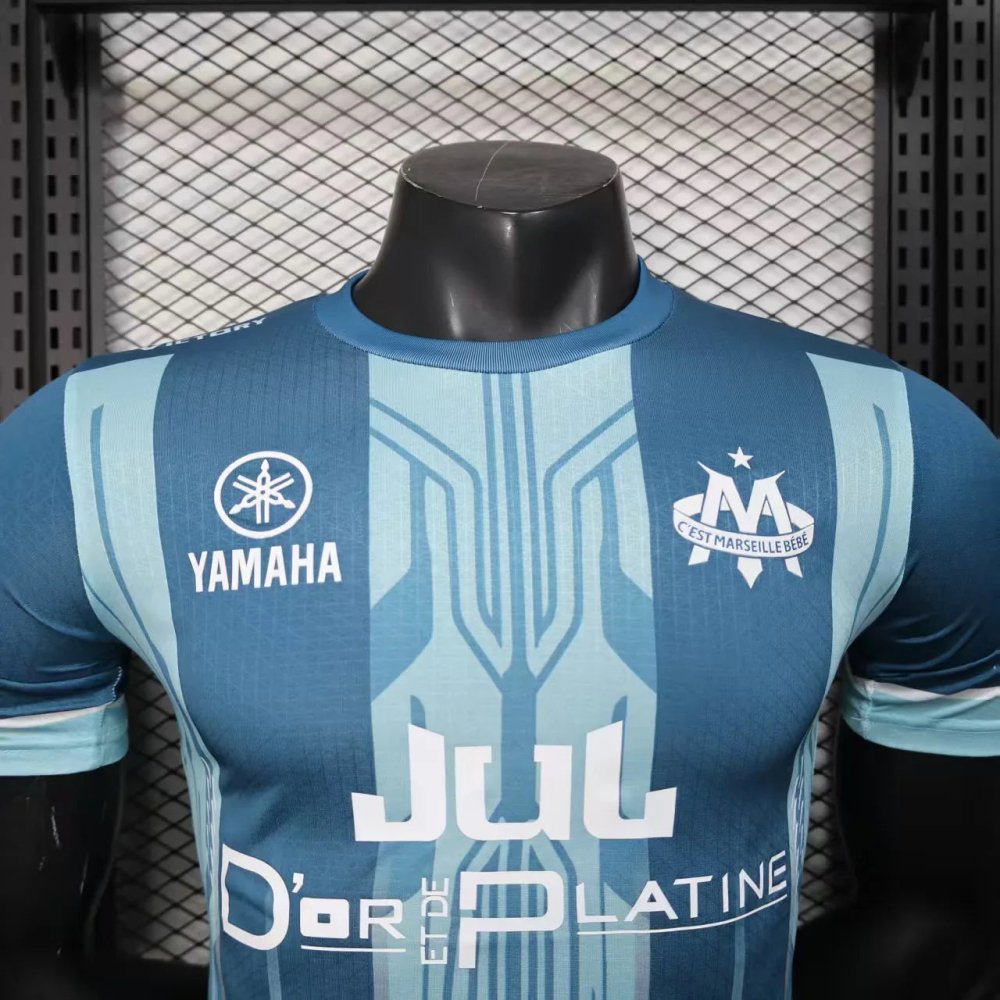 Olympique de Marseille x JUL (TOTO) Player Version 25/26 - Choppe ton maillot