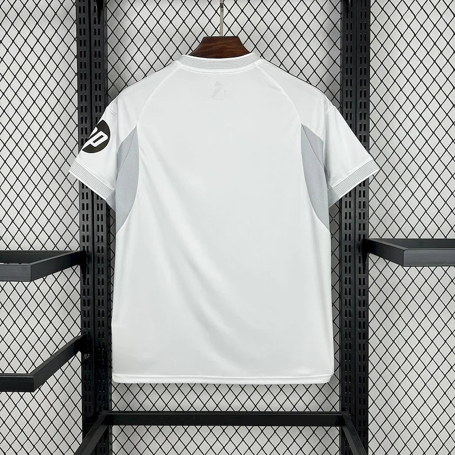 Real Madrid DOM 25/26 - Choppe ton maillot