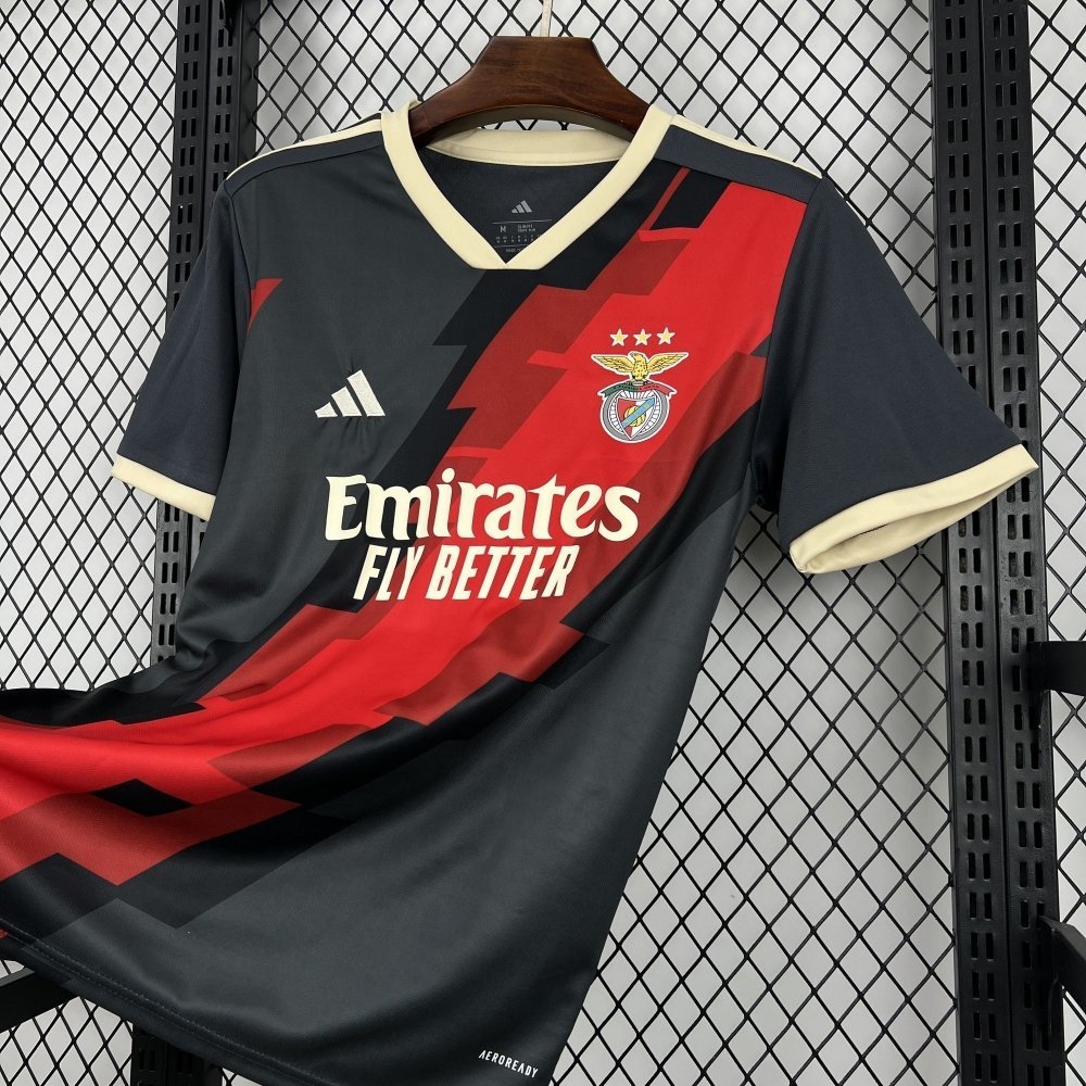 Benfica Concept "noir/rouge" 25/26 - Choppe ton maillot