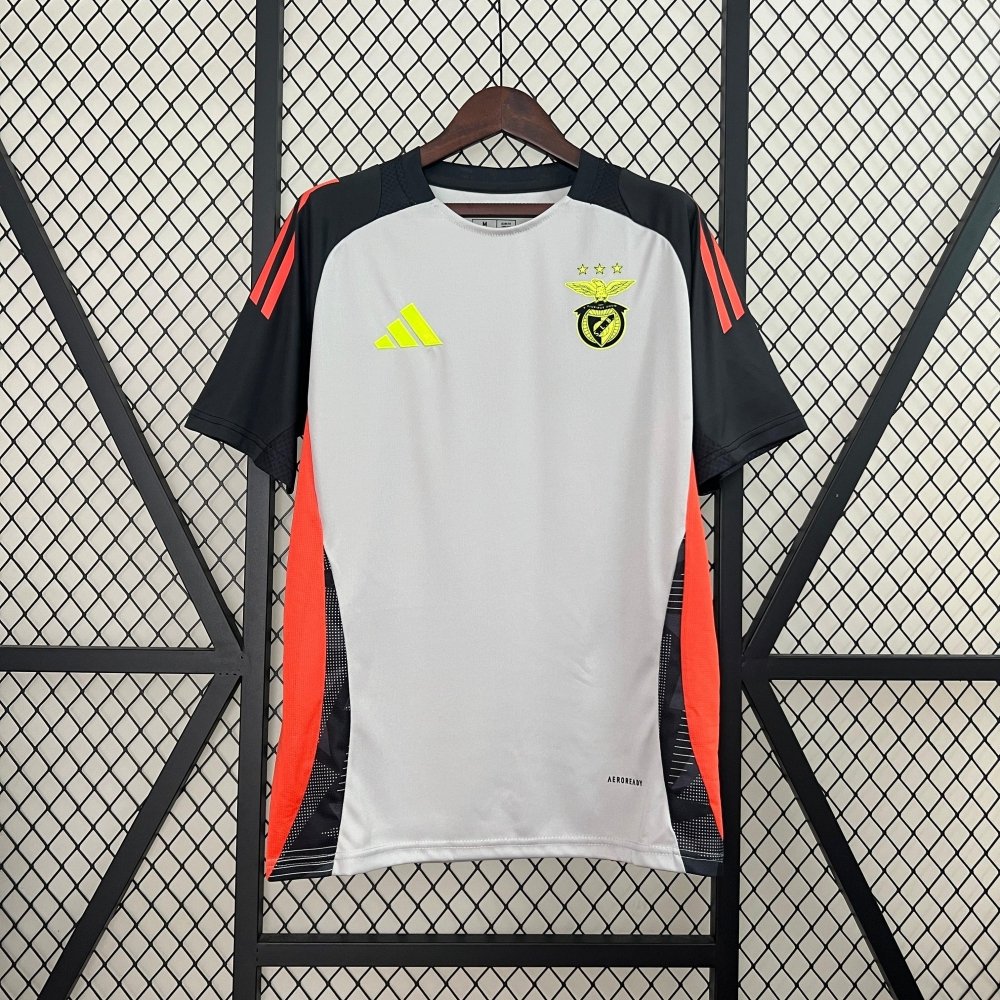 Benfica Training  24/25 - Choppe ton maillot